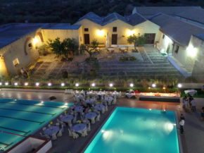 Отель Villa Pia Cornelia  Пакеко